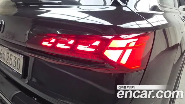 Audi SQ7 4M — Фото автомобиля 8