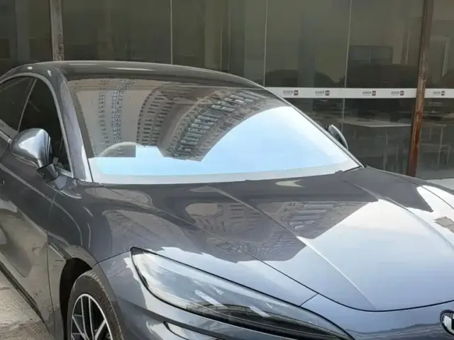 Denza Z9 — Фото автомобиля 3