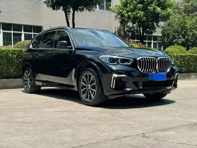 BMW X5 — Фото автомобиля 3
