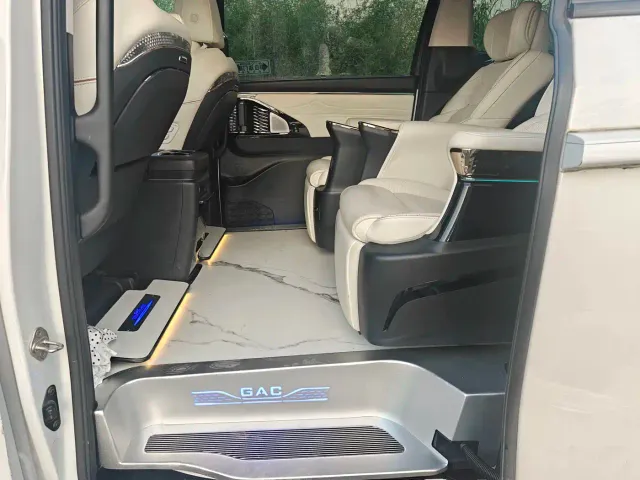 GAC Trumpchi E9 — Фото автомобиля 20