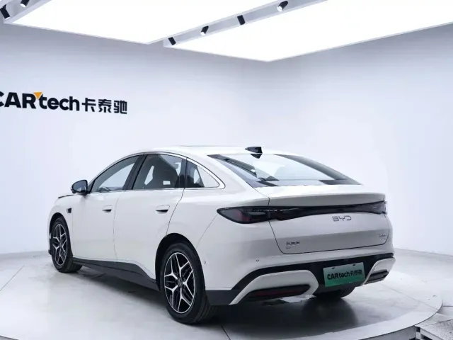 BYD Seal 06 — Фото автомобиля 11
