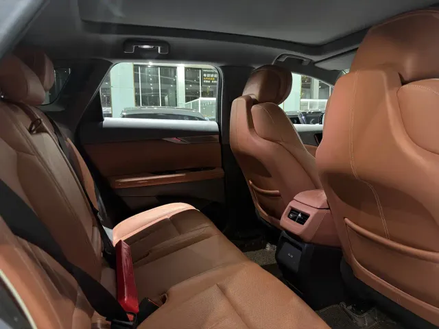 Cadillac Optiq — Фото автомобиля 7