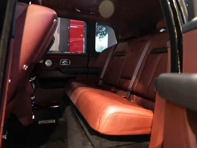 Rolls-Royce Cullinan — Фото автомобиля 25