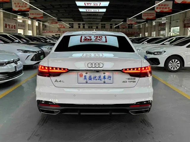 Audi A4L — Фото автомобиля 7