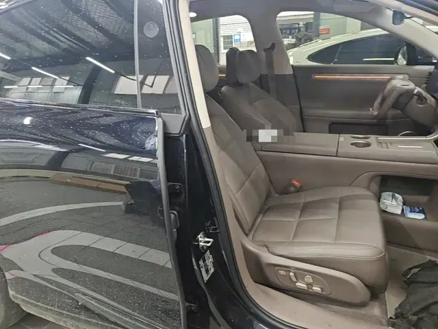 IM Motors LS6 — Фото автомобиля 24