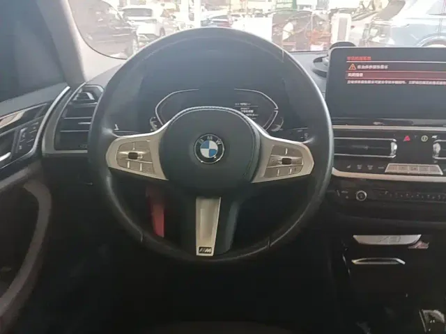 BMW X3 — Фото автомобиля 10