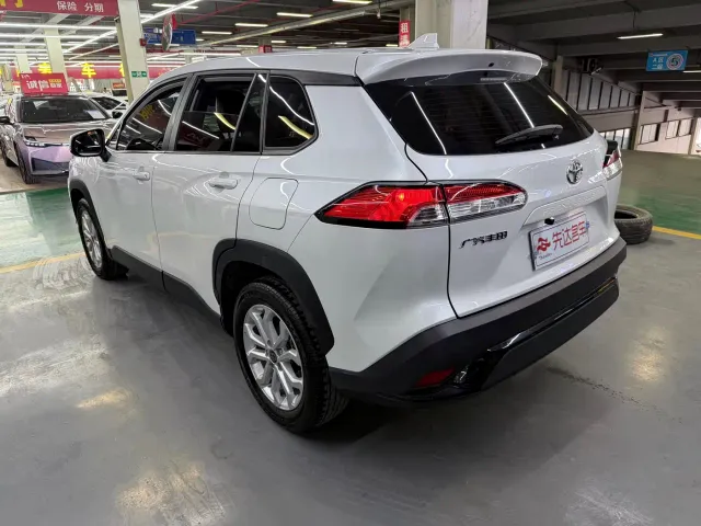 Toyota Frontlander — Фото автомобиля 5