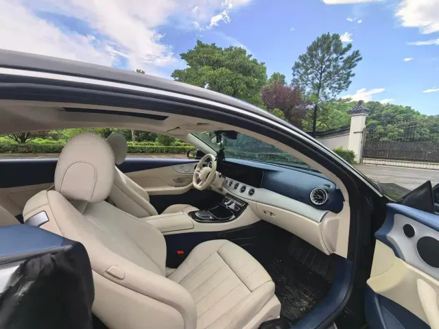 Mercedes-Benz E-Class — Фото автомобиля 5