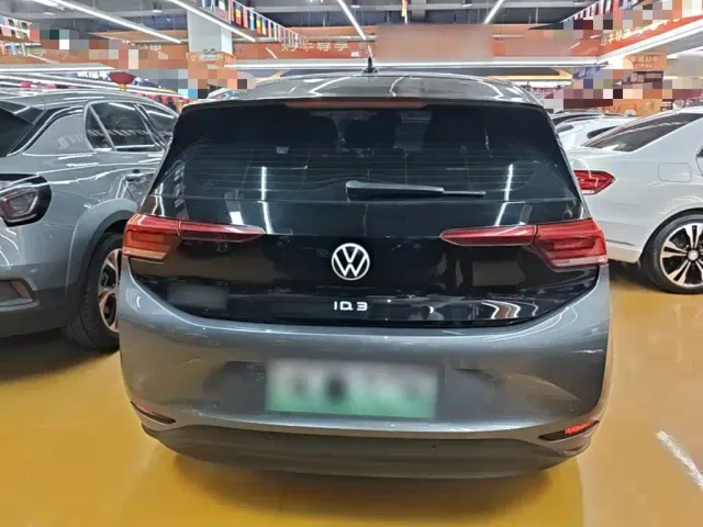 Volkswagen ID.3 — Фото автомобиля 5