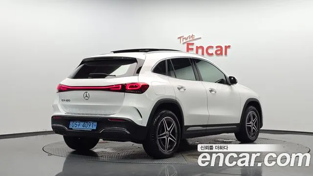 Mercedes-Benz EQA — Фото автомобиля 2