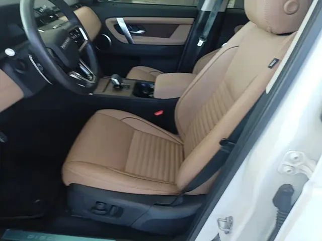 Land Rover Discovery Sport — Фото автомобиля 10
