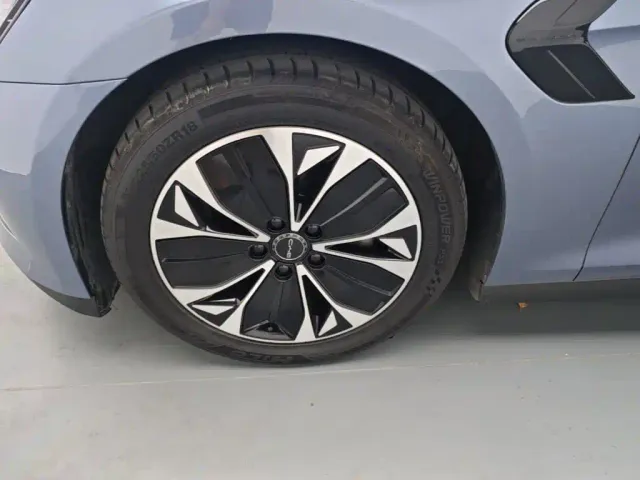 BYD Seal — Фото автомобиля 22