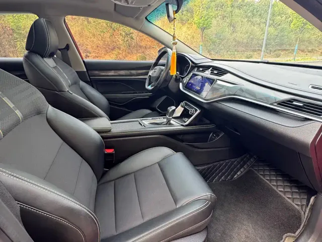 Geely Binrui — Фото автомобиля 4