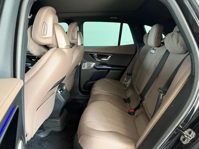 Mercedes-Benz EQE SUV — Фото автомобиля 10