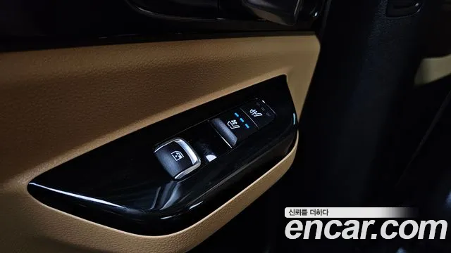Kia Canival Carnival 4 поколение Бензин 7 мест Noblesse — Фото автомобиля 19