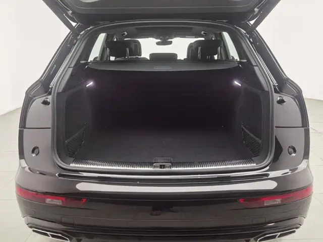 Audi Q5L — Фото автомобиля 16