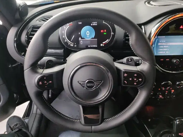 MINI Clubman — Фото автомобиля 6