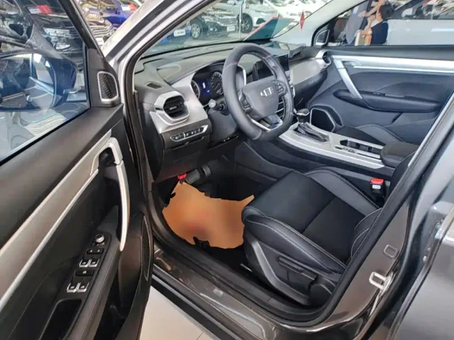 Geely Binyue — Фото автомобиля 15