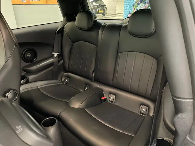 MINI Hatch — Фото автомобиля 14