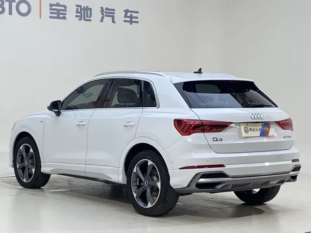 Audi Q3 — Фото автомобиля 22