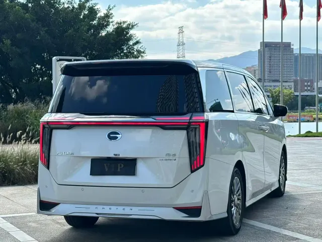 GAC Trumpchi M8 — Фото автомобиля 9