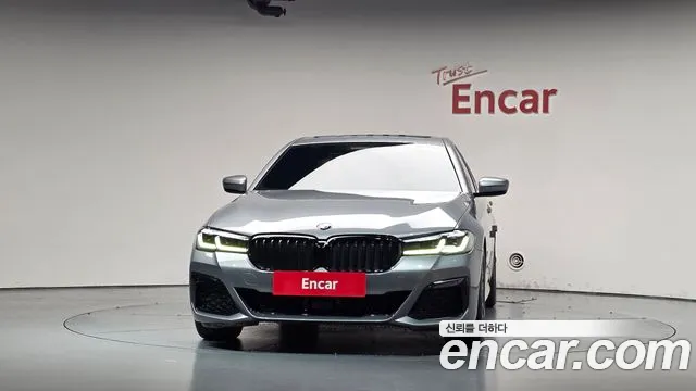 BMW 5 Series G30 — Фото автомобиля 3