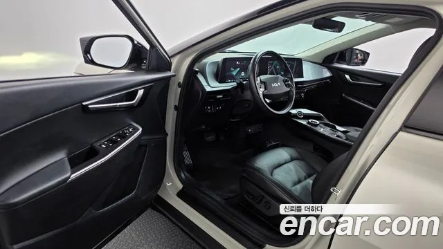 Kia EV6 — Фото автомобиля 15