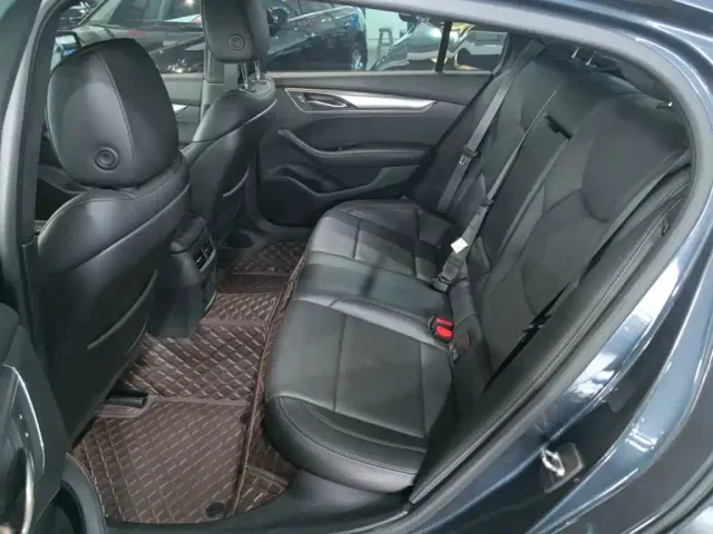 Cadillac CT5 — Фото автомобиля 16