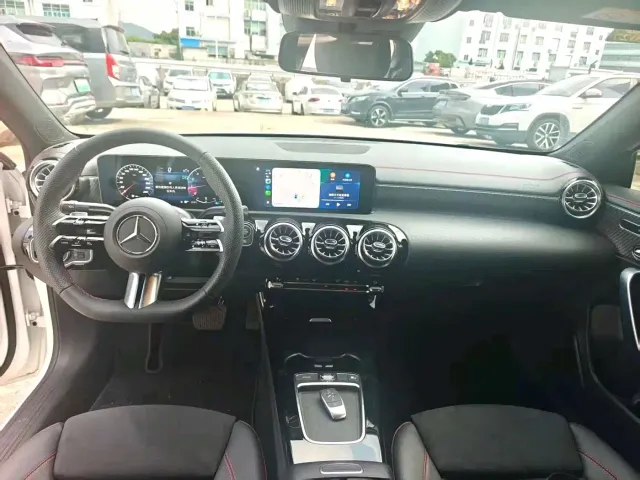 Mercedes-Benz A-Class — Фото автомобиля 4