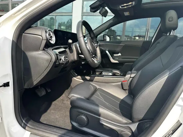 Mercedes-Benz A-Class — Фото автомобиля 4