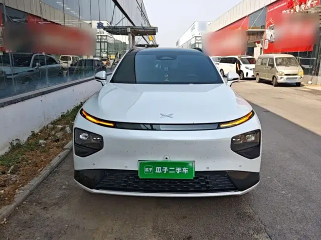 Xpeng G9 — Фото автомобиля 2