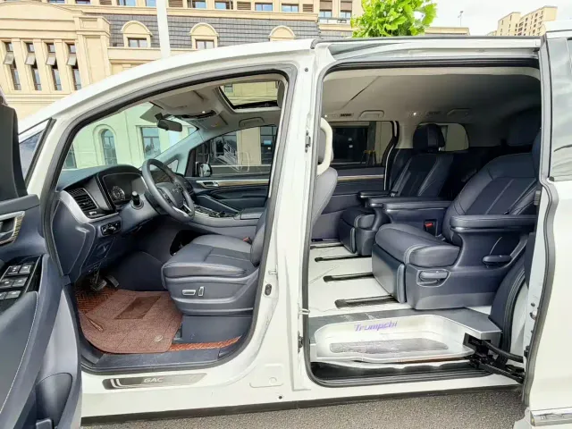 GAC Trumpchi M8 — Фото автомобиля 8