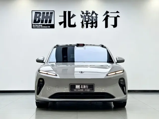Nio ET5 Touring — Фото автомобиля 2