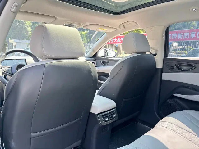 BYD Seal 06 DM-i Touring — Фото автомобиля 23