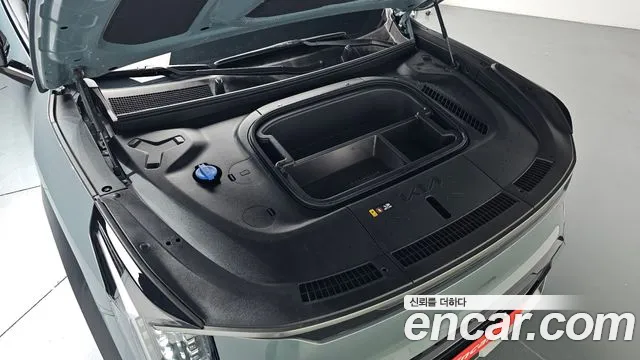 Kia EV9 — Фото автомобиля 6