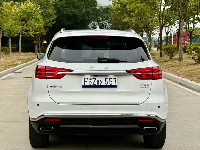 Hongqi HS5 — Фото автомобиля 3