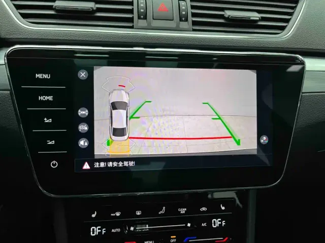 Skoda Superb — Фото автомобиля 13