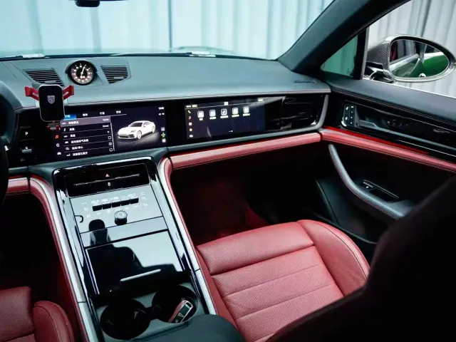 Porsche Panamera — Фото автомобиля 14