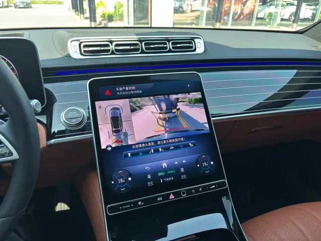 Mercedes-Benz S-Class — Фото автомобиля 12