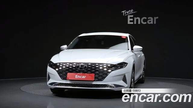 Hyundai Grandeur (New) Hybrid — Фото автомобиля 3