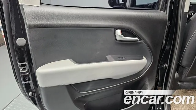 Kia RAY Новый Kia Ray Signature — Фото автомобиля 25
