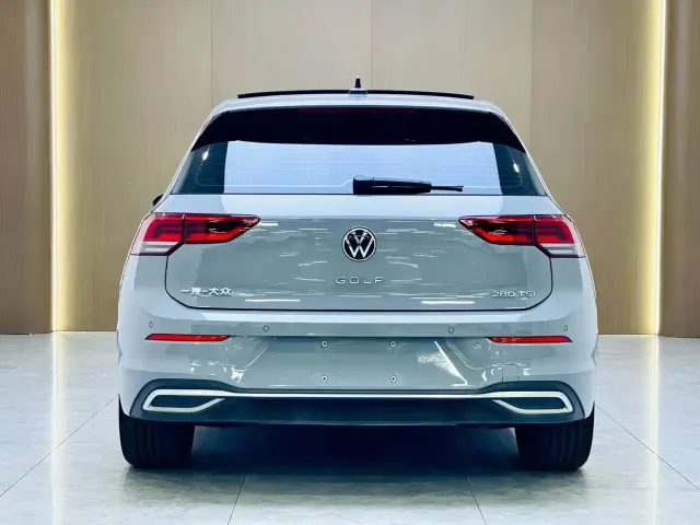 Volkswagen Golf — Фото автомобиля 4