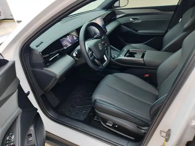 BYD Qin L — Фото автомобиля 14