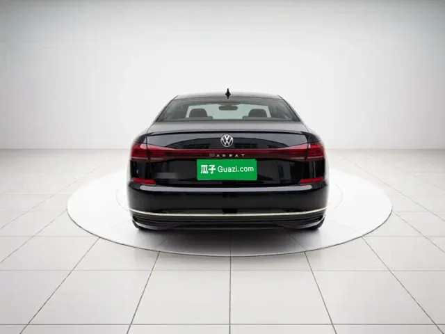 Volkswagen Passat — Фото автомобиля 5