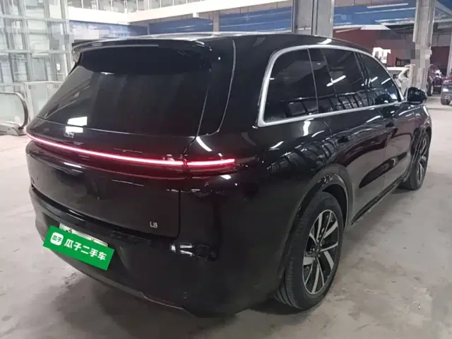 Li Auto L8 — Фото автомобиля 6