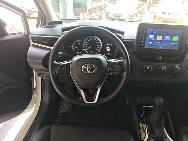 Toyota Corolla — Фото автомобиля 10