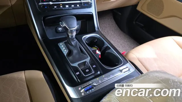 Kia Canival Carnival 4 поколение Бензин 11 мест Prestige — Фото автомобиля 9