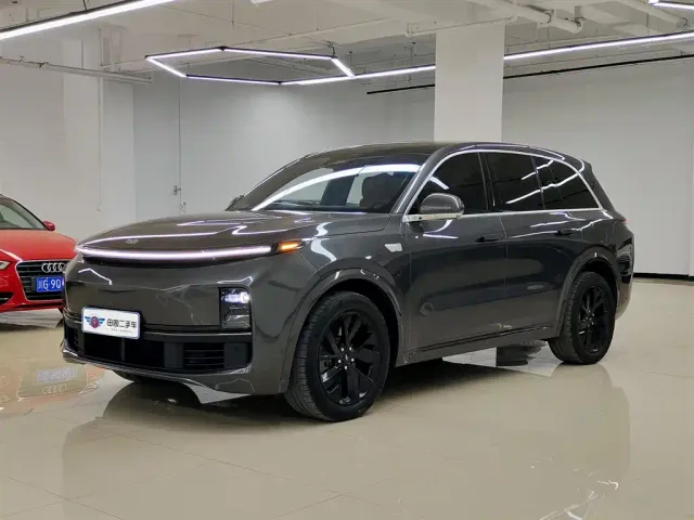 Фотография автомобиля — Li Auto L8