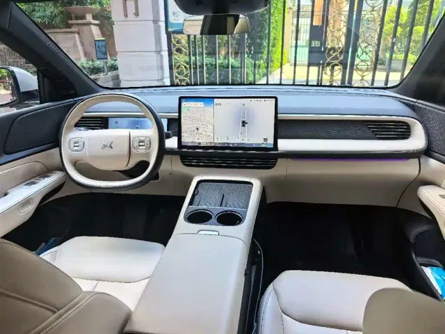 Xpeng G6 — Фото автомобиля 7