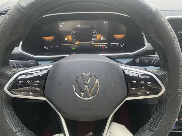 Volkswagen Tharu — Фото автомобиля 15